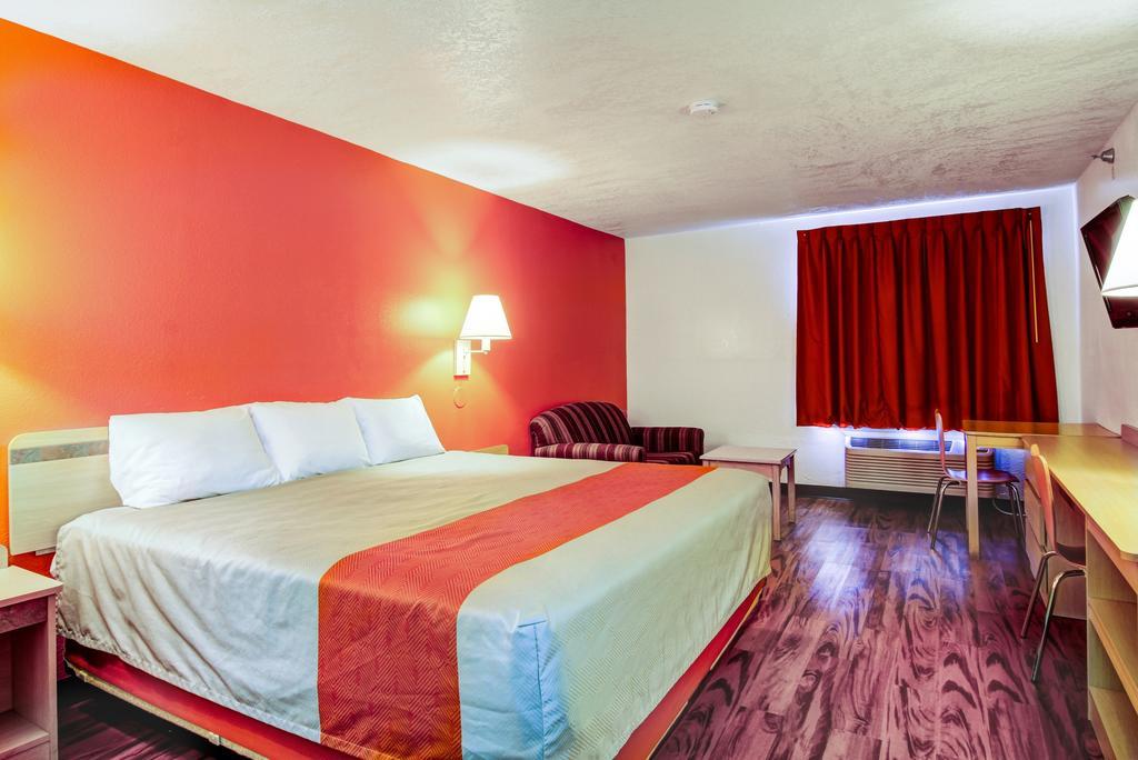 Motel 6-Columbia, Mo - East Εξωτερικό φωτογραφία