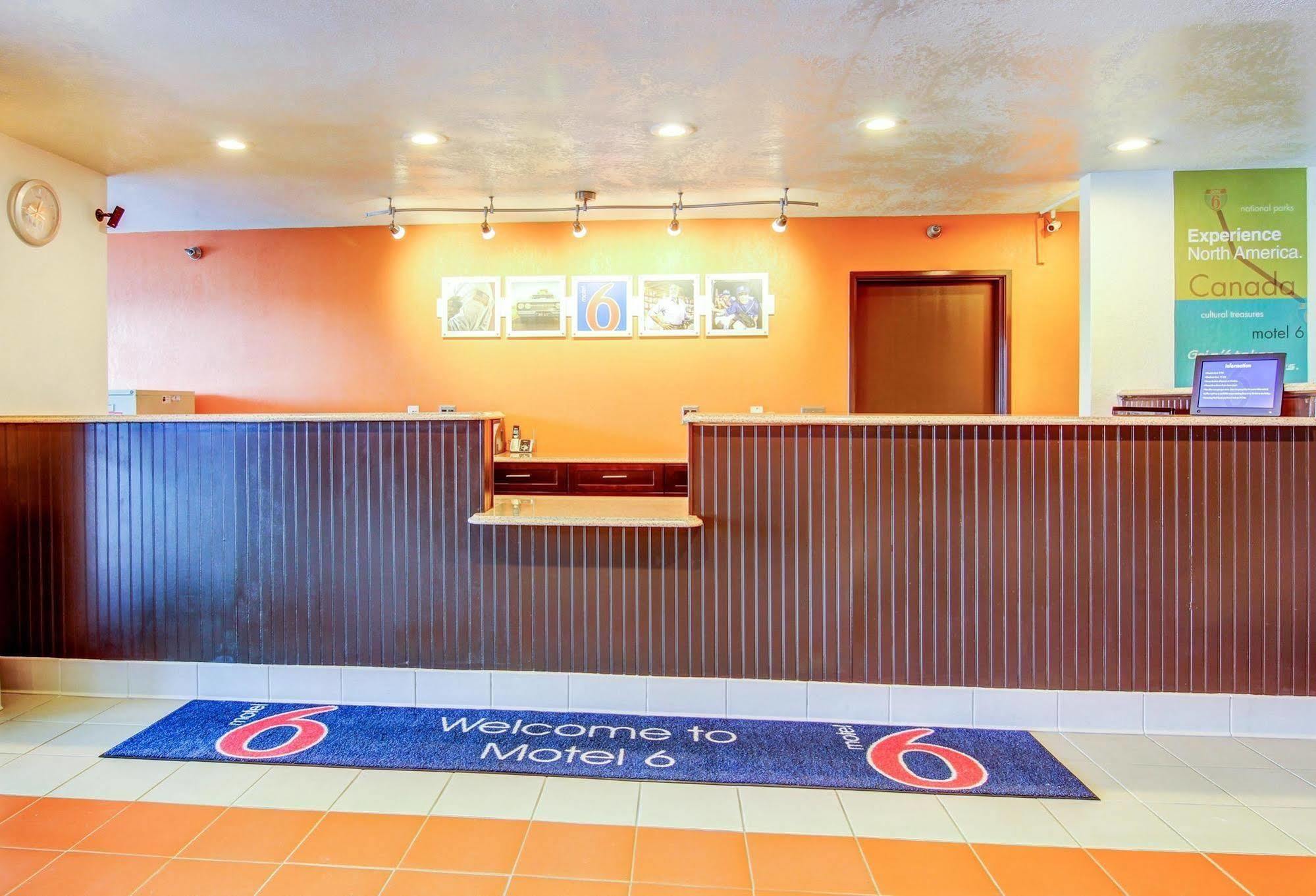 Motel 6-Columbia, Mo - East Εξωτερικό φωτογραφία