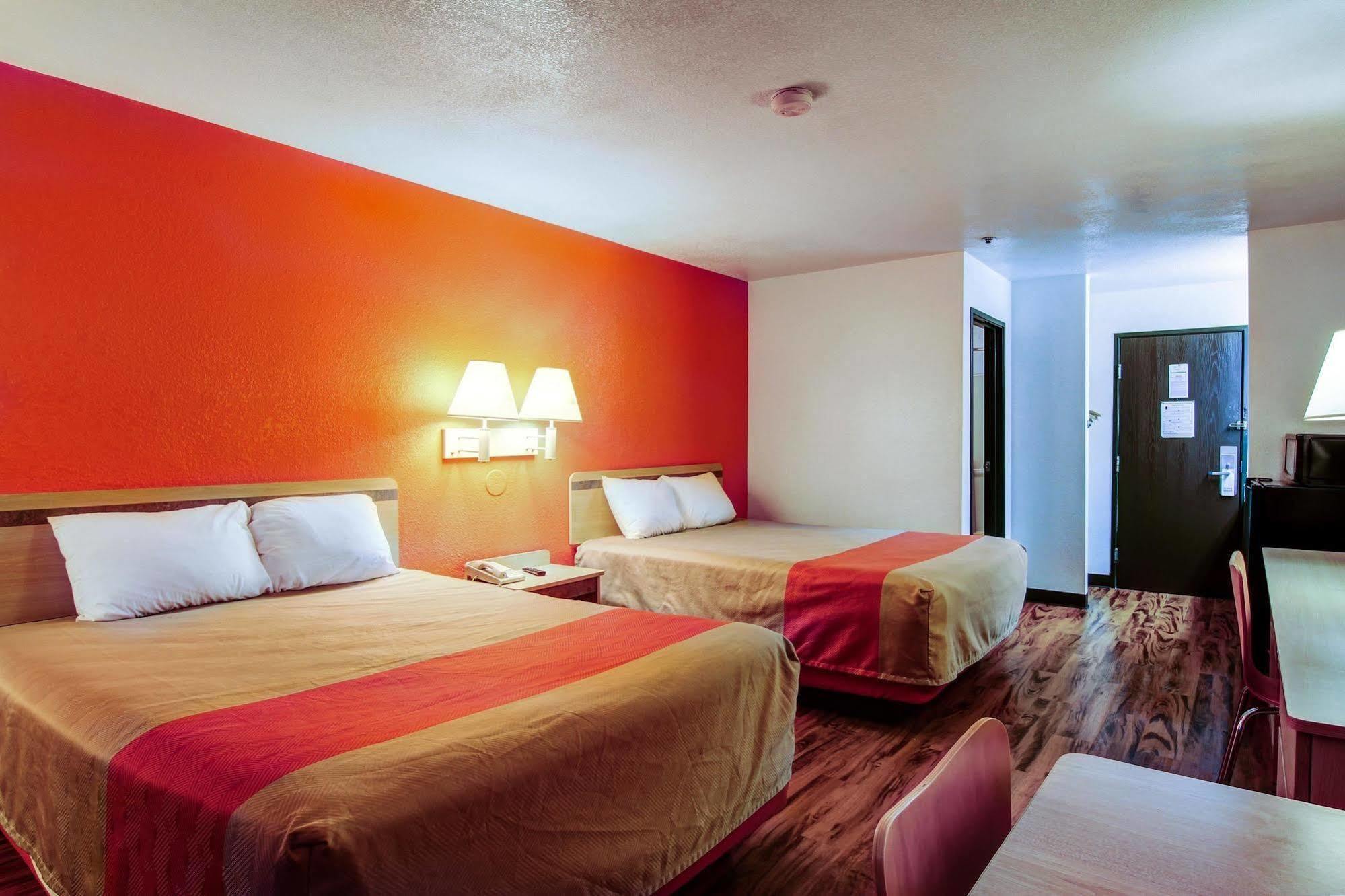 Motel 6-Columbia, Mo - East Εξωτερικό φωτογραφία