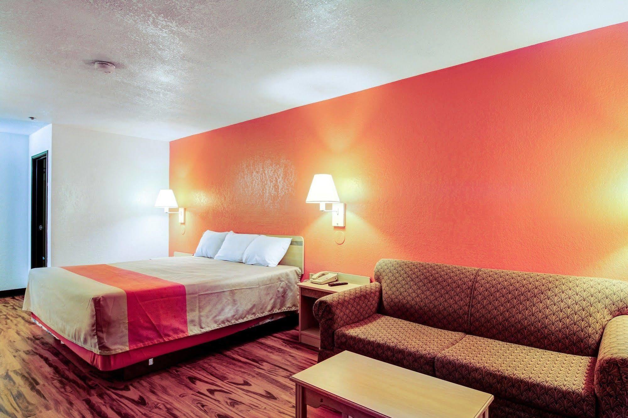 Motel 6-Columbia, Mo - East Εξωτερικό φωτογραφία