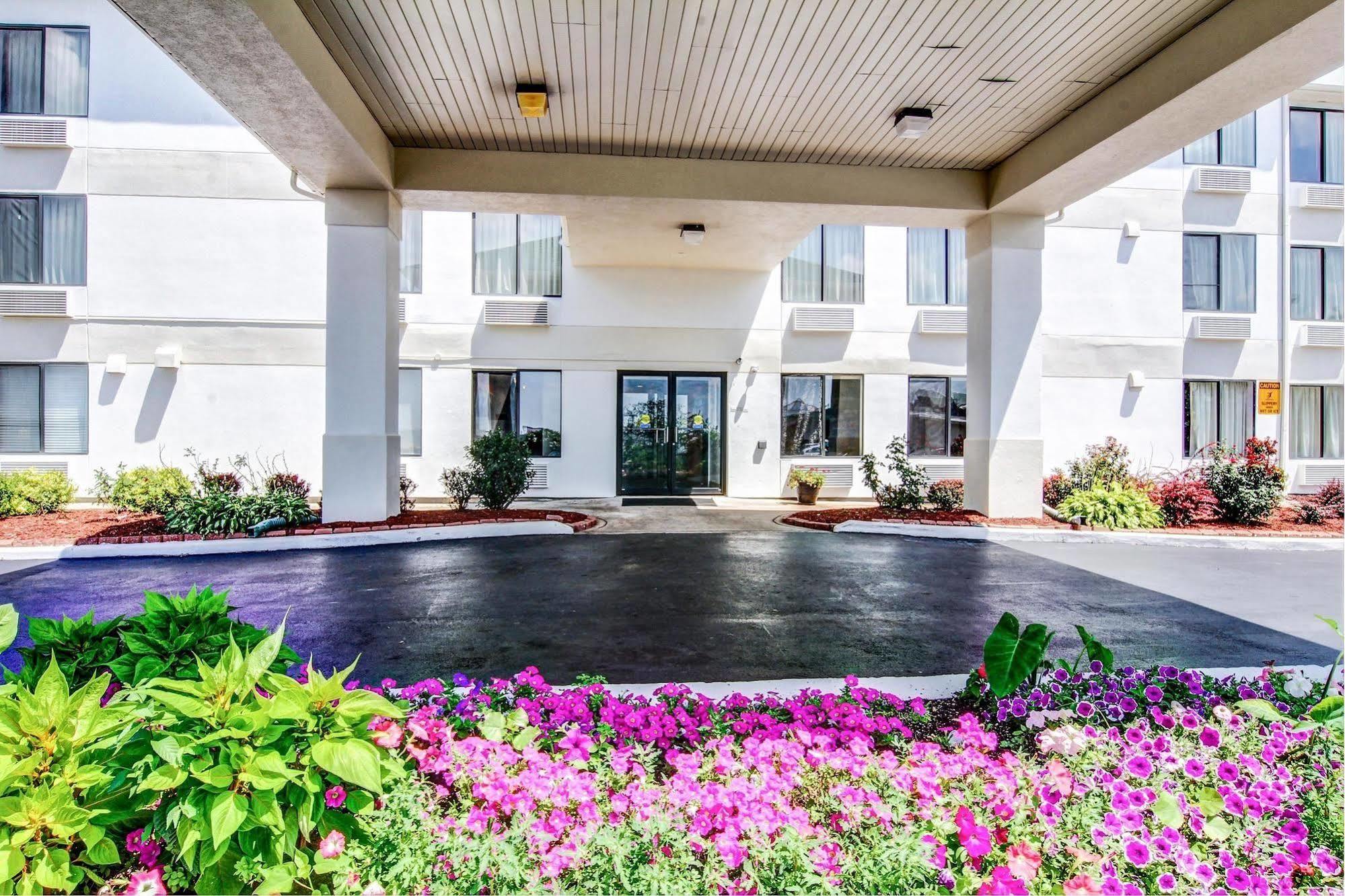 Motel 6-Columbia, Mo - East Εξωτερικό φωτογραφία