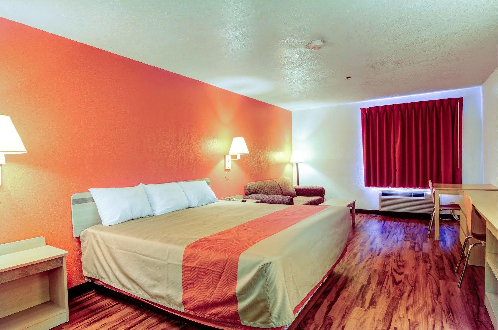 Motel 6-Columbia, Mo - East Εξωτερικό φωτογραφία