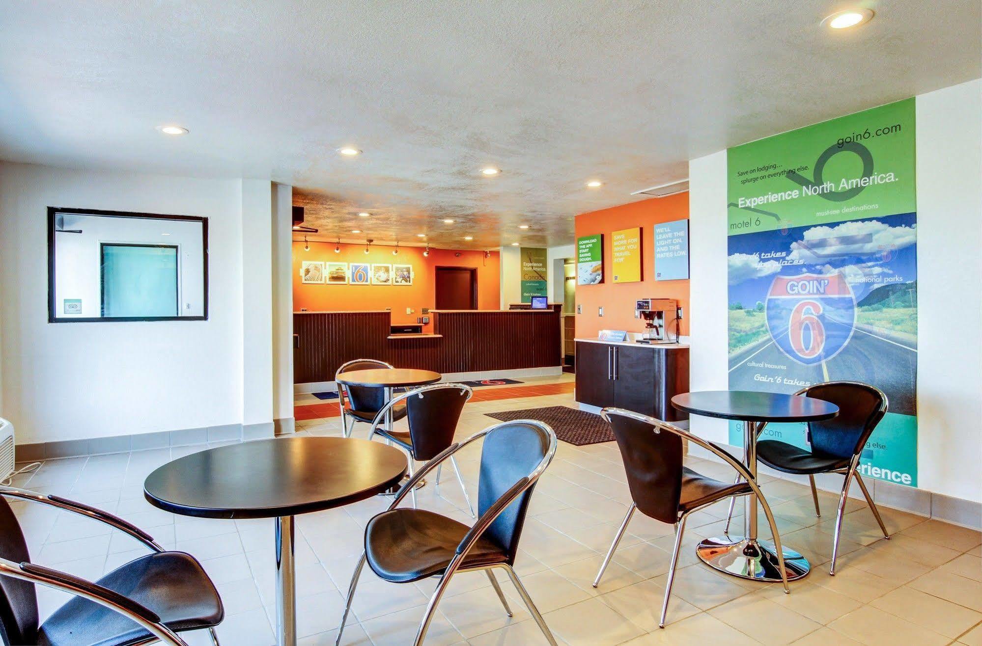 Motel 6-Columbia, Mo - East Εξωτερικό φωτογραφία