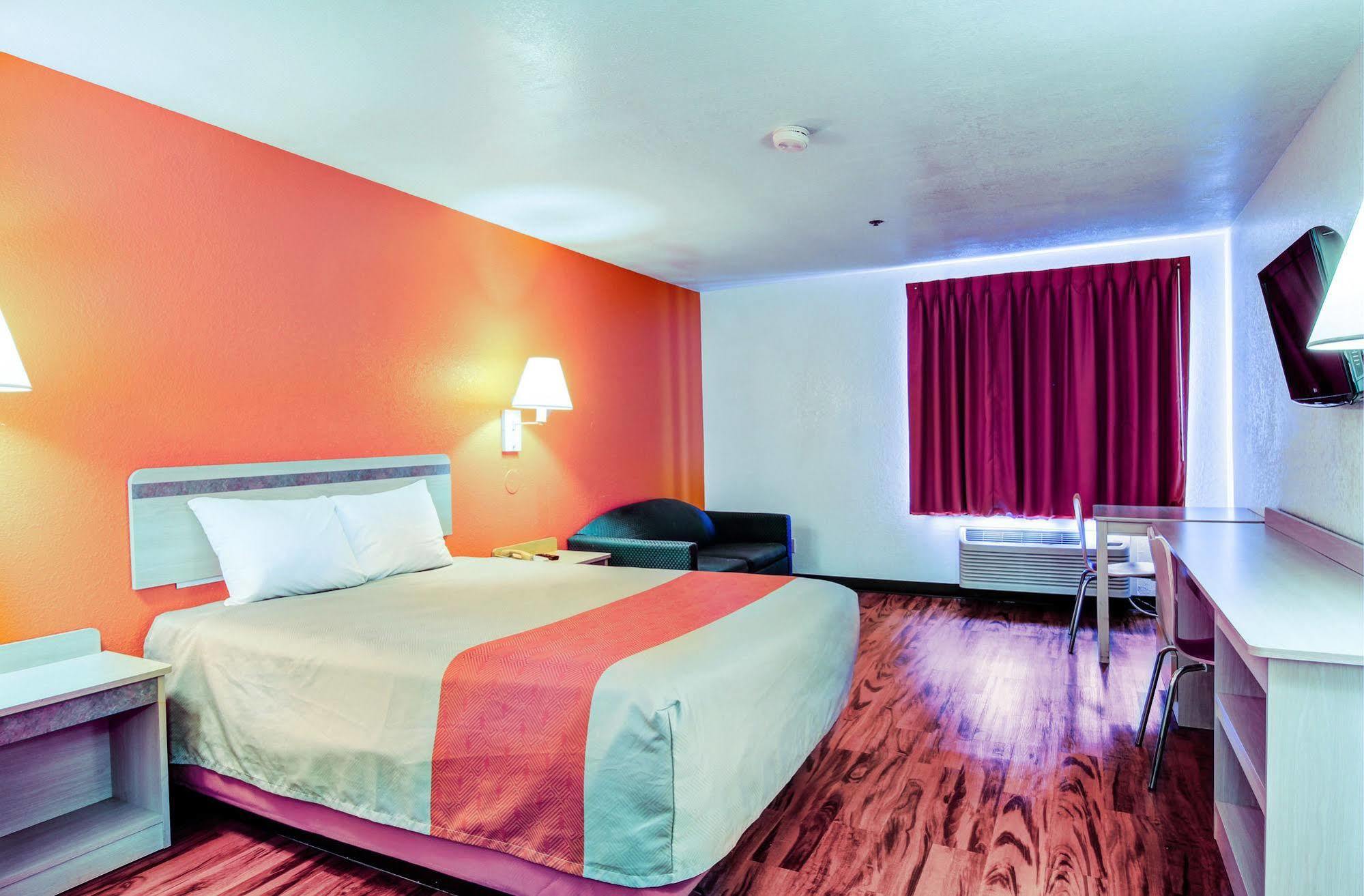 Motel 6-Columbia, Mo - East Εξωτερικό φωτογραφία